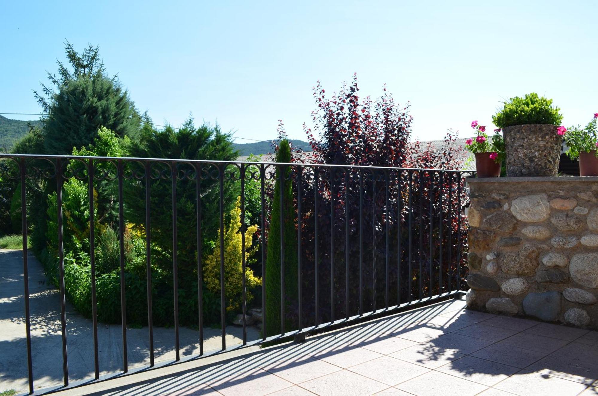Casa Rural La Vall Del Cadi Σέου δ' Ουρζέλ Εξωτερικό φωτογραφία