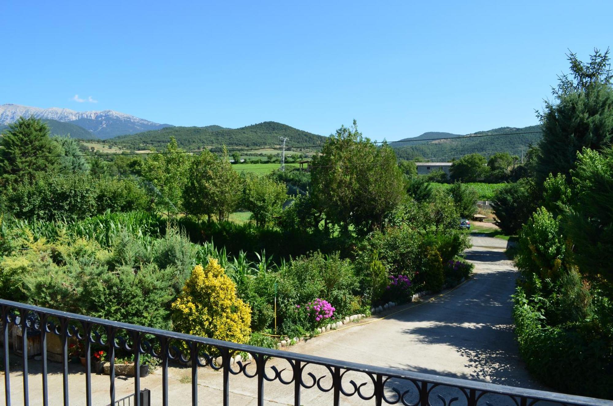 Casa Rural La Vall Del Cadi Σέου δ' Ουρζέλ Εξωτερικό φωτογραφία